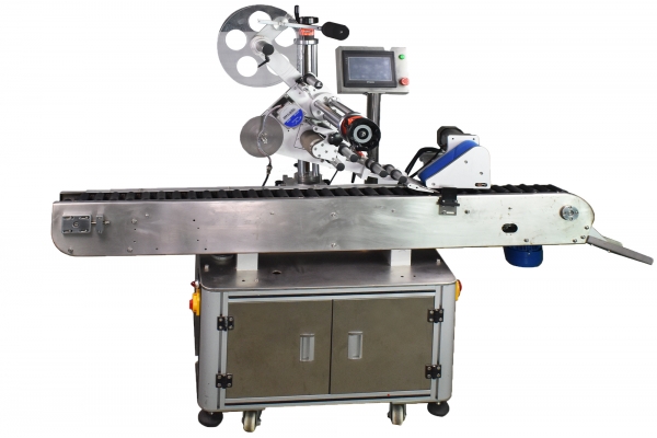 【貼標(biāo)機(jī)】平面貼標(biāo)機(jī)使用的優(yōu)勢(shì)是什么？(圖1)